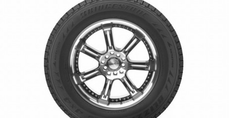 Bridgestone Blizzak LM-25 4x4 RFT